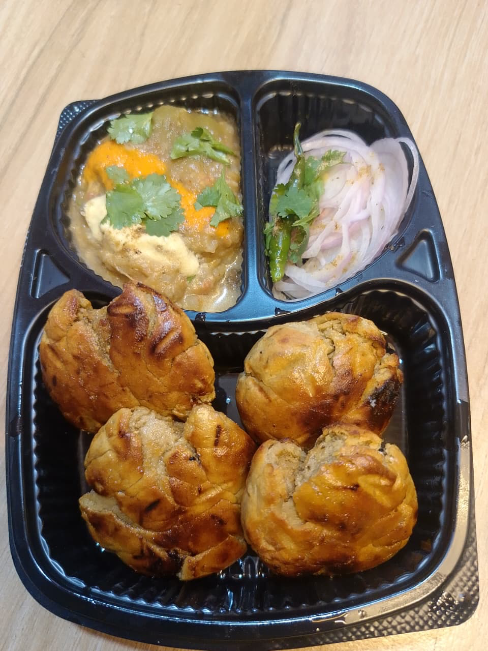 Deshi Ghee Sattu Masala Litti Chokha